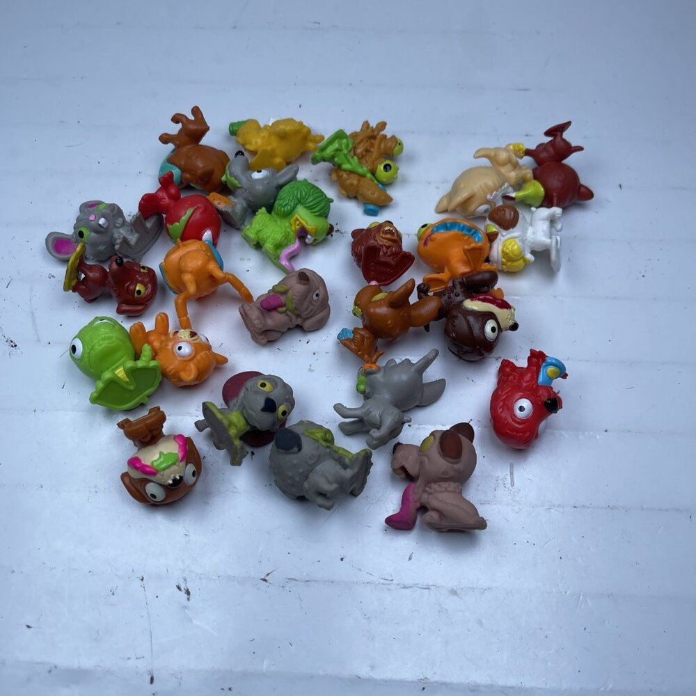 Lot of Moose Toys Uggly's Pet Shop Figures Ugly Ugliest -